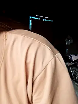 luxy-xxx 网络视讯表演