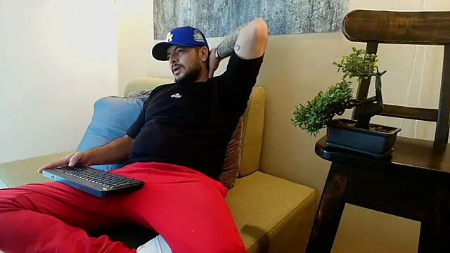 TROY_KIRK's Live XXX Chat