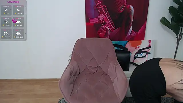 LadyLiia live XXX chat