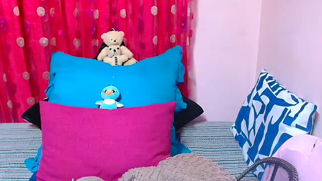 XXX chat uživo modela SLUTTYROXY