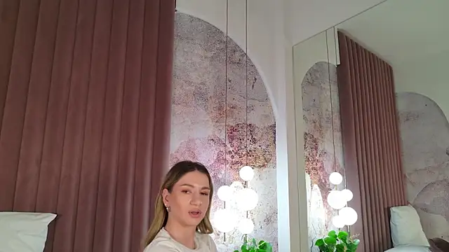 AriaHeart Webcam show