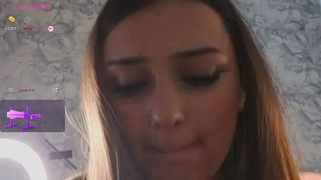 babykadrain's Live Chat Room
