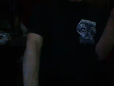 mrdemoncrowly élő XXX-chatje