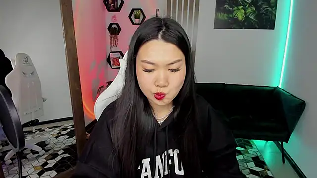 LunaPurrr Chat XXX in diretta