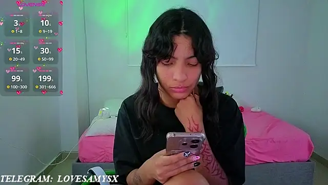 Lovelyamyy's Live XXX Chat