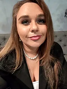 Juicy_PeachLux's Live XXX Chat