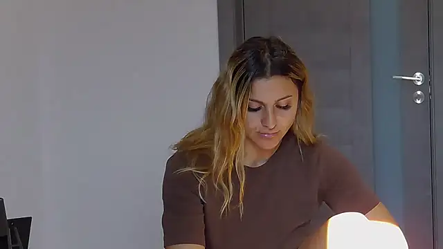 NicolePlay's Live XXX Chat