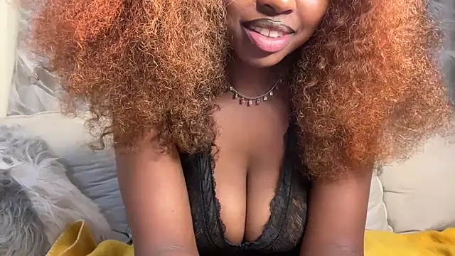 Chocolate_queen2's Webcam Show
