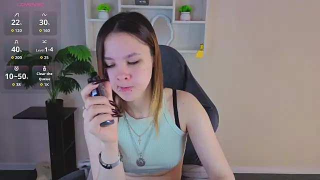 Lori_Bllossom Adlı Modelin Canlı XXX Sohbeti