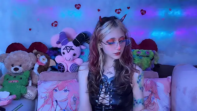 _Devill_Baby Live XXX-Chat