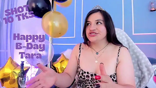 TaraTaylorr Chat XXX in diretta