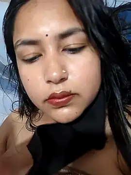 sanu_07 Adlı Modelin Canlı XXX Sohbeti