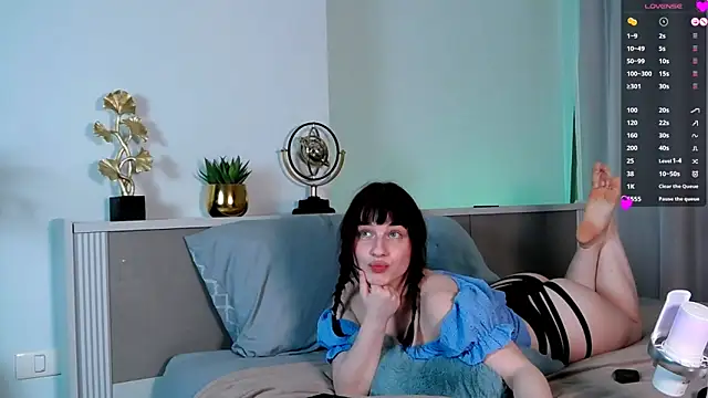 MinaGlow's Live XXX Chat