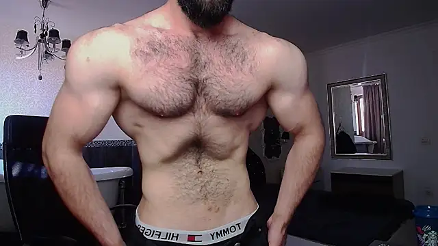 Show modela MicahLane na web-kameri
