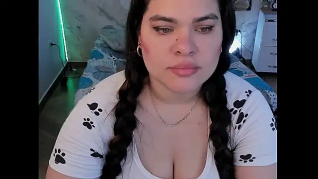 Czat XXX na żywo – NinaFuentes2X