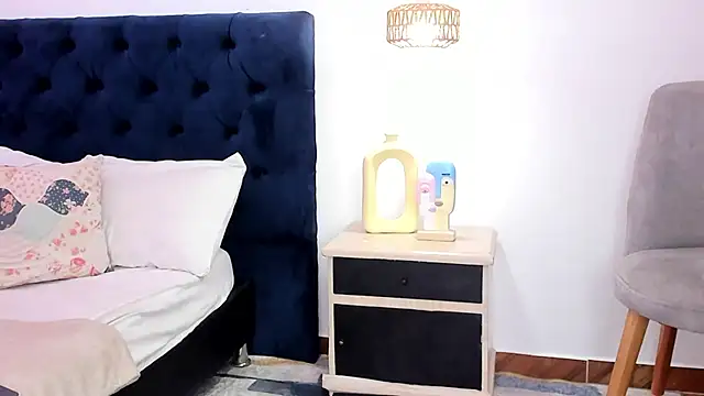 Chat +18 de Dulce_andrea__ ao vivo