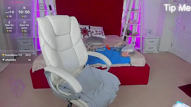 Kamilla_Hot élő XXX-chatje