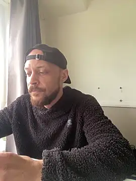 MattMiller28 Show Webcam