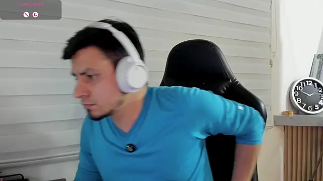 XXX chat uživo modela Rick_Adams