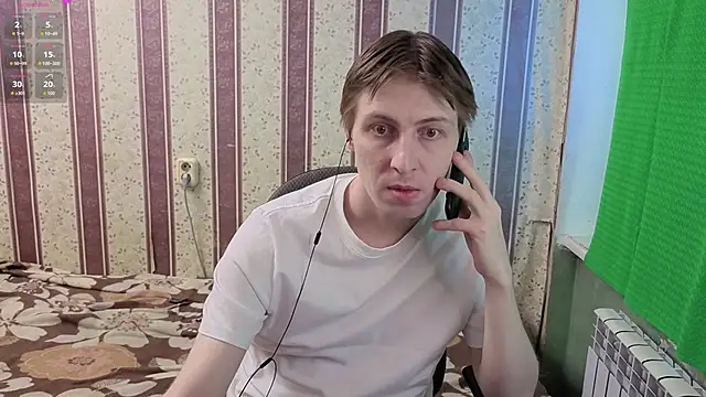 Darien_Brown élő XXX-chatje