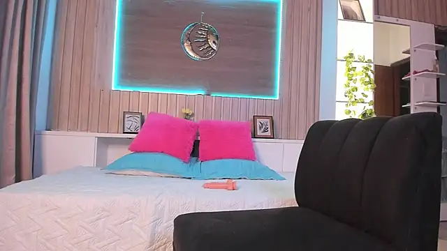 Naughty_Kat_ live XXX chat