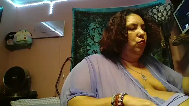 lil-gemini-hippy – Live XXX-chat