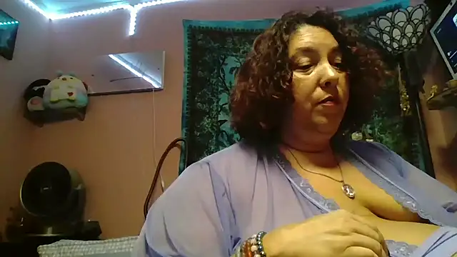 Chat XXX ao vivo de lil-gemini-hippy