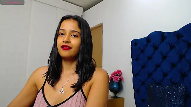 XXX chat uživo modela Lili666_