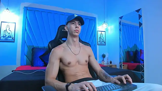 Вебкам-шоу OliverThompsonJS