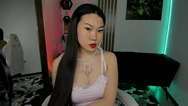 LunaPurrr Adlı Modelin Canlı XXX Sohbeti