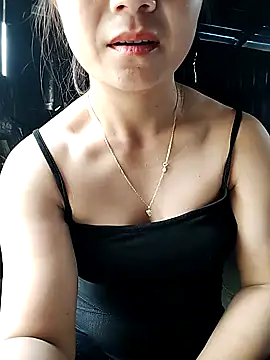 Chat XXX en directo de Cute-flowers