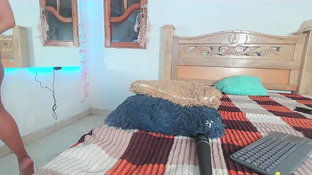 bratz_glloe Adlı Modelin Canlı XXX Sohbeti