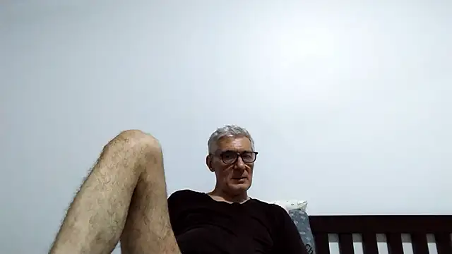 BIGUNCUTHARDCOCK 网络视讯表演