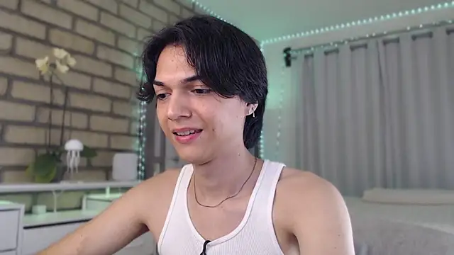 biel_biel লাইভ XXX চ্যাট