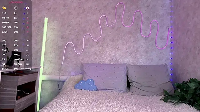 Chat +18 de VictoriaDeese ao vivo
