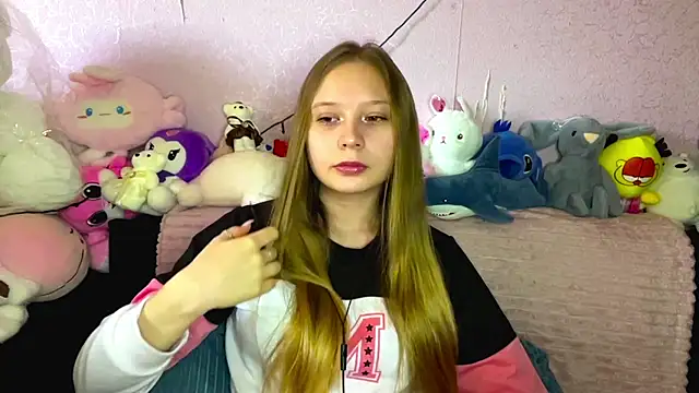 MertieVandusen live XXX chat