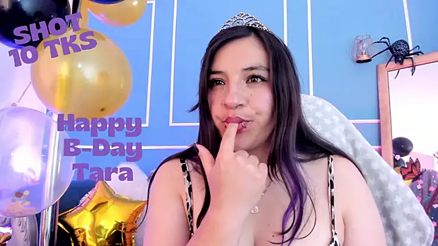 TaraTaylorr Chat XXX in diretta