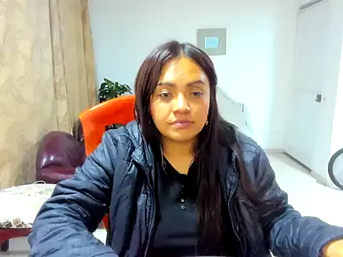 MaLiKa_BasmaのライブXXXチャット