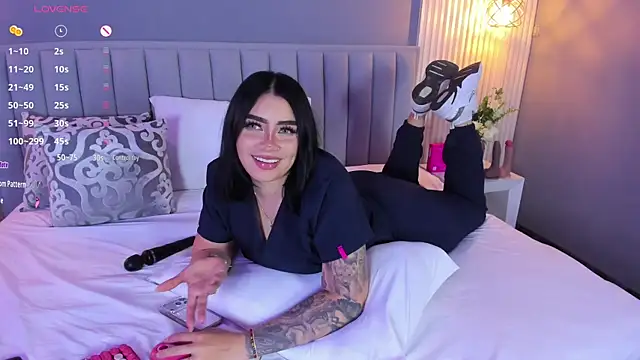 isolari_'s Webcam Show