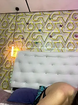 MelanyyJhonson15's Live XXX Chat
