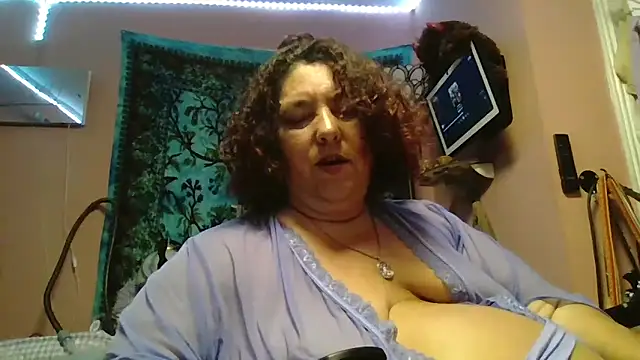 lil-gemini-hippy Live XXX-Chat