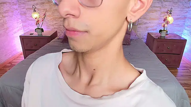 Evans_Noir's Webcam Show