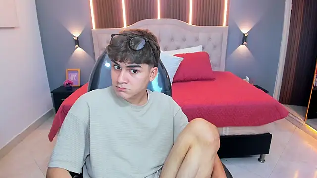 Chat +18 de Tommy18__ ao vivo