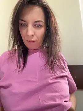 Almmaxxxx Show in webcam