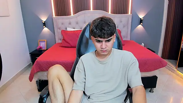 Chat XXX Live Tommy18__