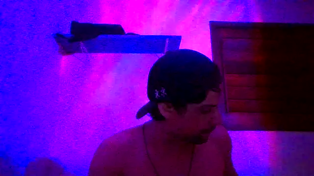 buenocouple Live XXX-Chat
