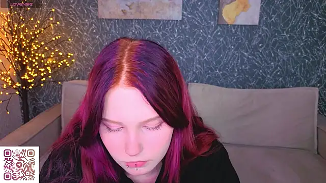 Онлайн чат XXX Julia_Anis