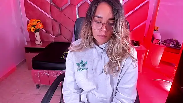 Chat XXX ao vivo de Olivia_Fox69