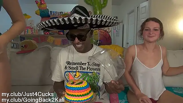 boomboomr00m's Webcam Show