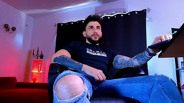 MightyAaron66 Live XXX-chat